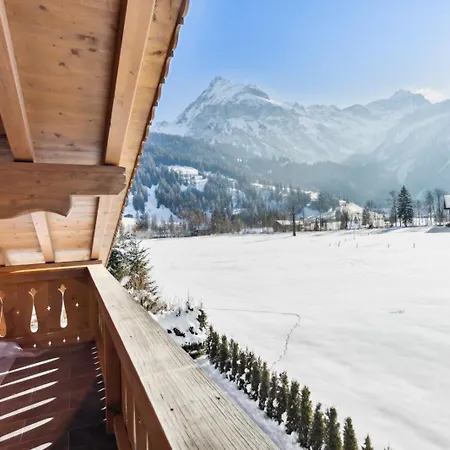 Apartment Neue Mit Drei Schlafzimmern In Bei Gstaad